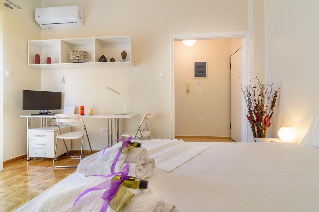 Ferienwohnung Charmy Petit Flat In Athen Exterior foto